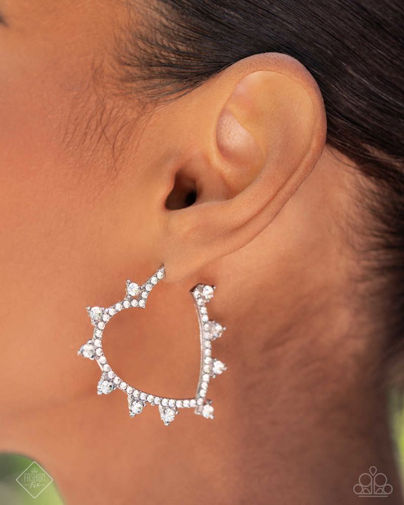 Paparazzi Fashion Fix Set Fiercely 5th Avenue Silver Crystal Hearts