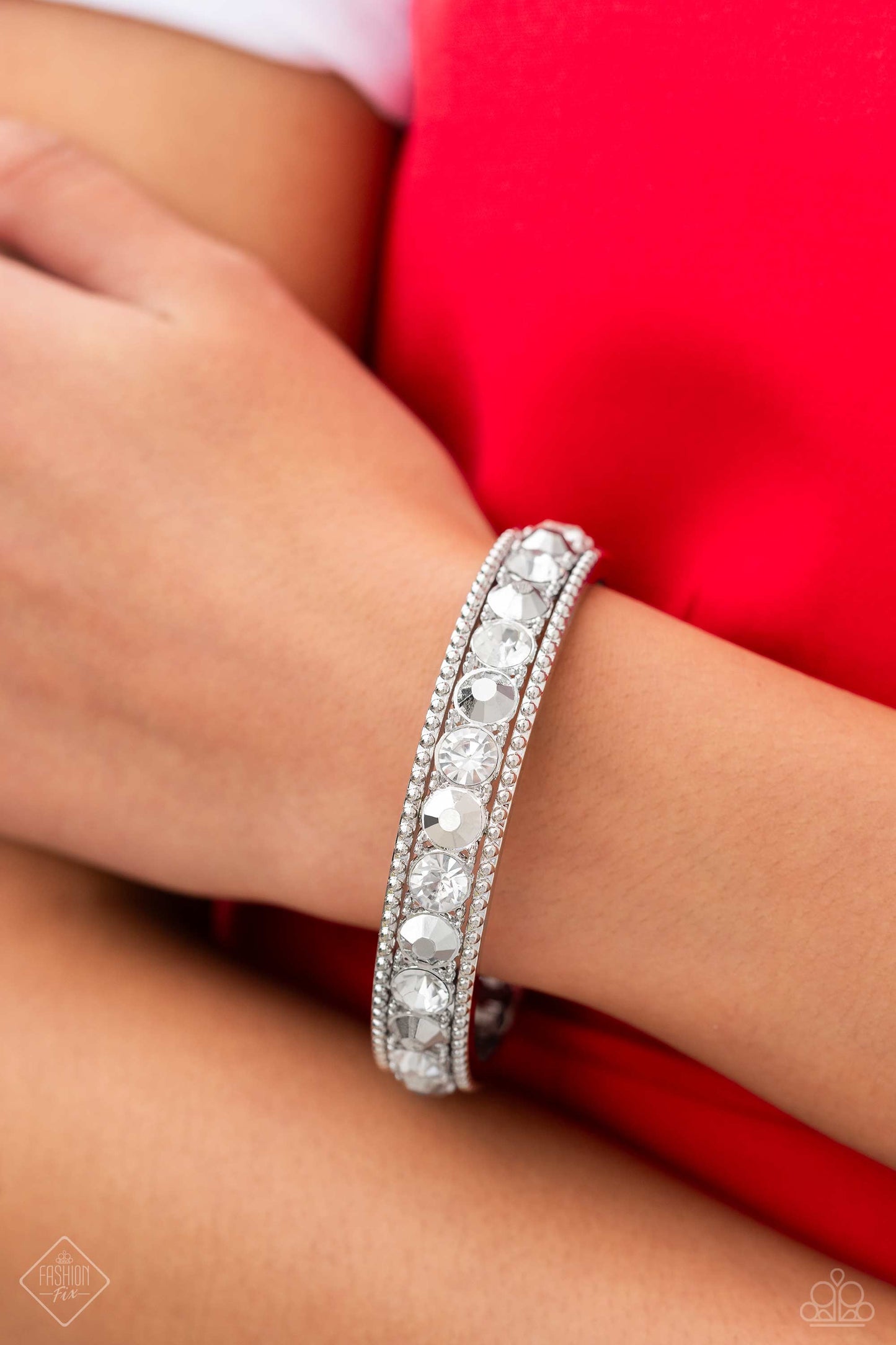 Paparazzi Fashion Fix Set Magnificent Musings Silver Crystal