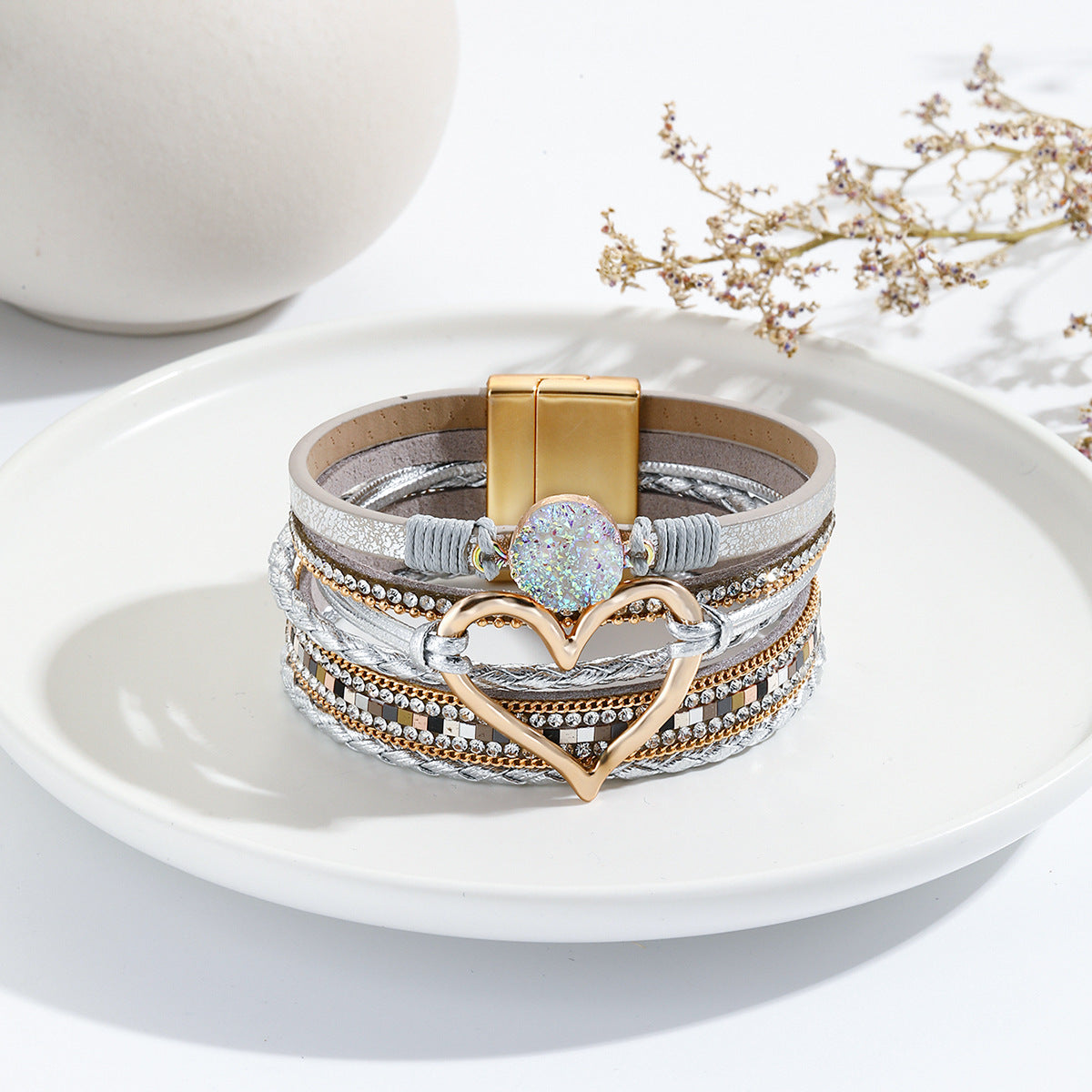 Elegant Classic Style Heart Shape Bracelet (Silver, Gold)